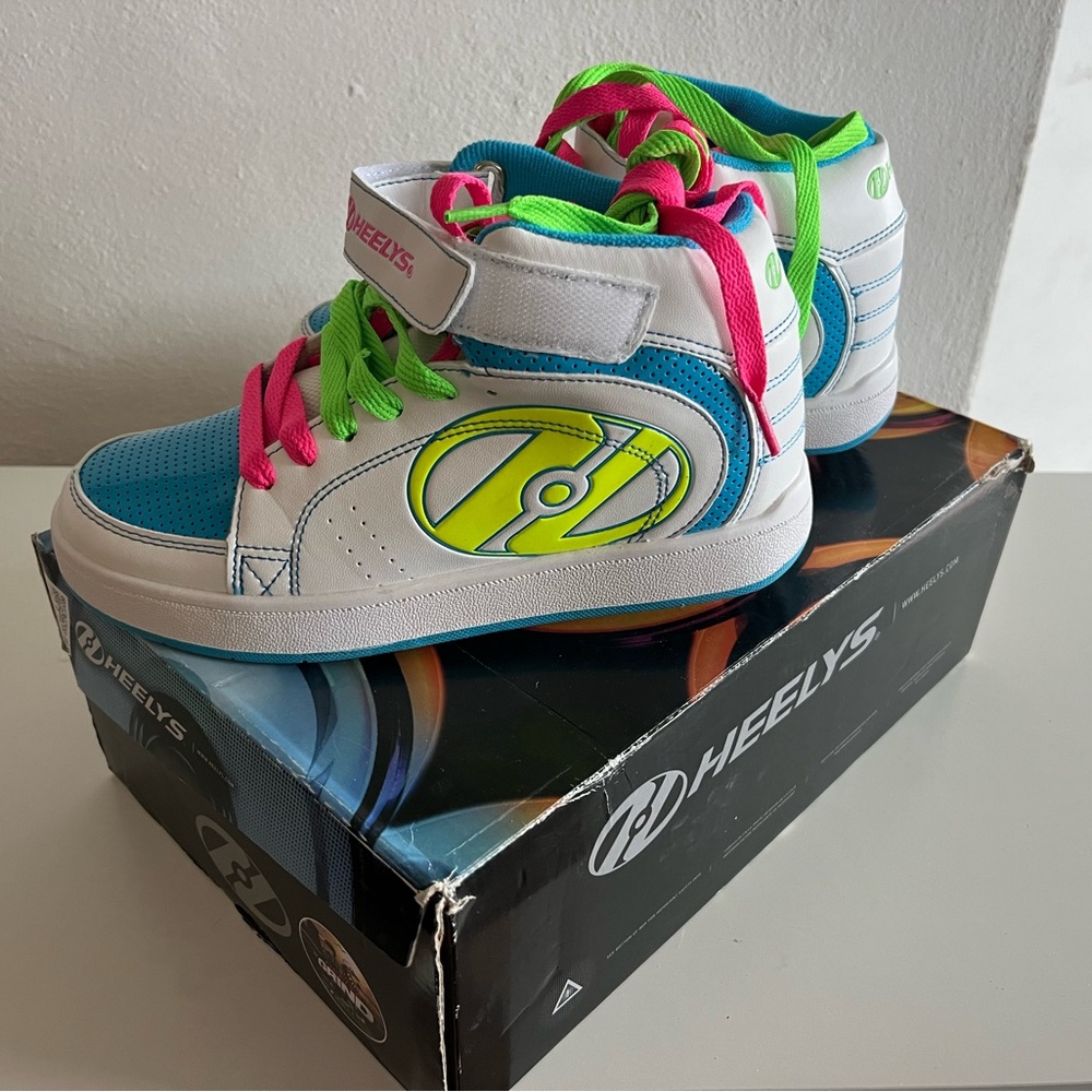 HEELYS WHEEL SHOES FOR KIDS NEW